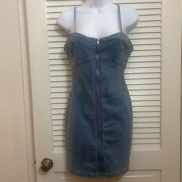Forever 21 Dresses & Skirts - Forever 21 Denim Zip Front Bodycon Mini Dress (M) | NWOT
